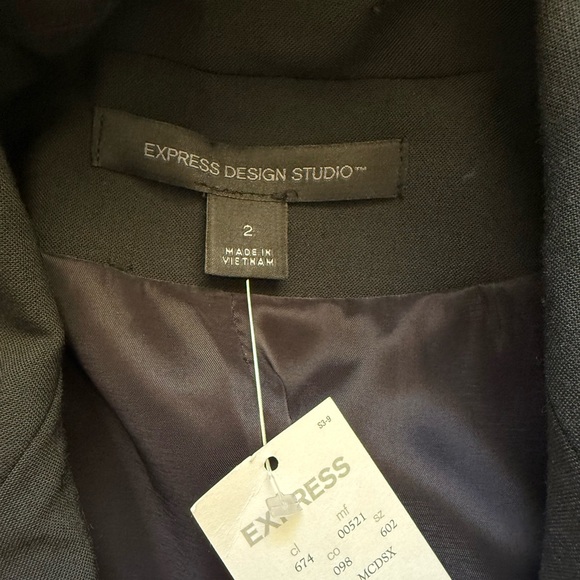 NEW Express Women's Black Blazer-Size 2 - Picture 3 of 7
